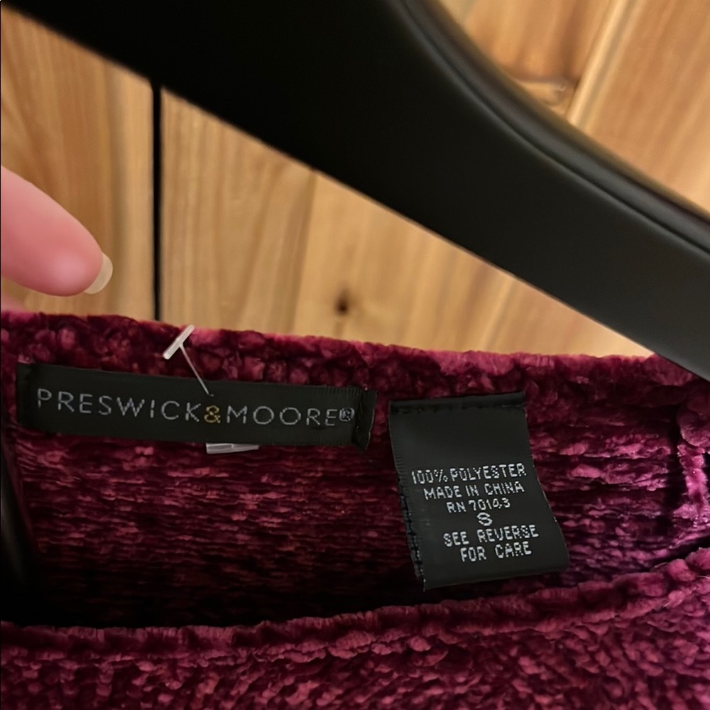 Preswick & Moore Deep Burgundy Crew Neck Sweater - Picture 2 of 8